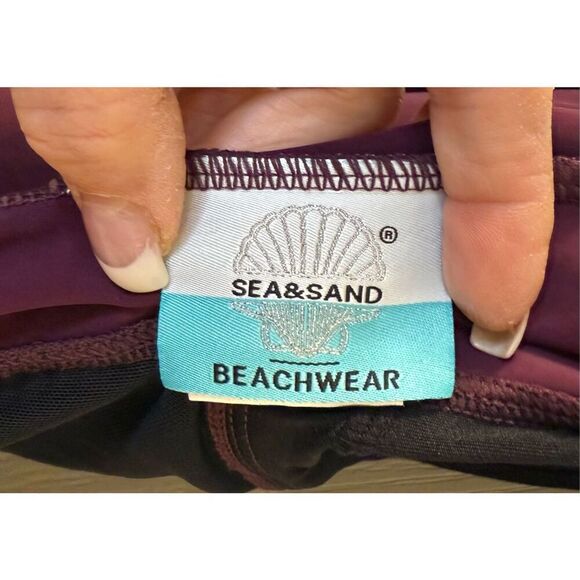 Sea & Sand Women’s Ruched Skirted Bottom 1 Piece Swimsuit Sz. 10 - Picture 6 of 9